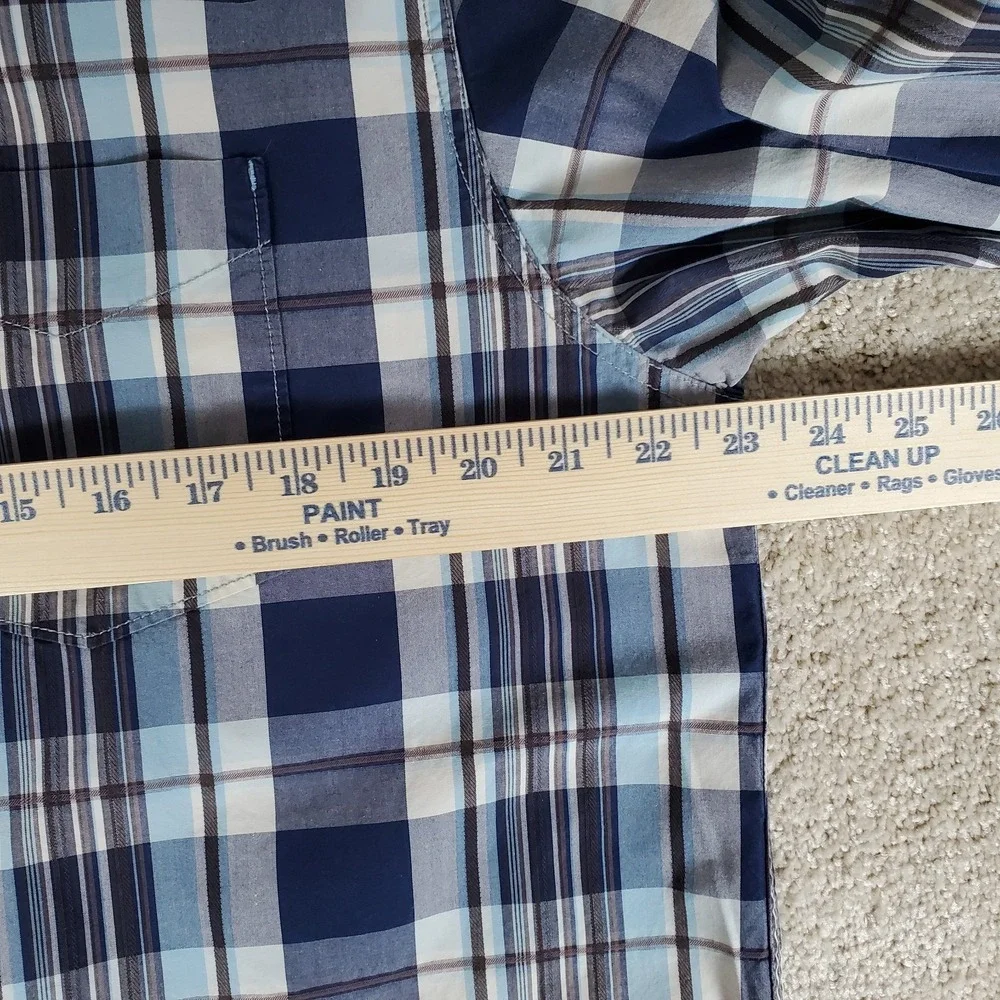 Tommy Bahama Men's Shirt Size‎ Large Blue Plaid Long Sleeve